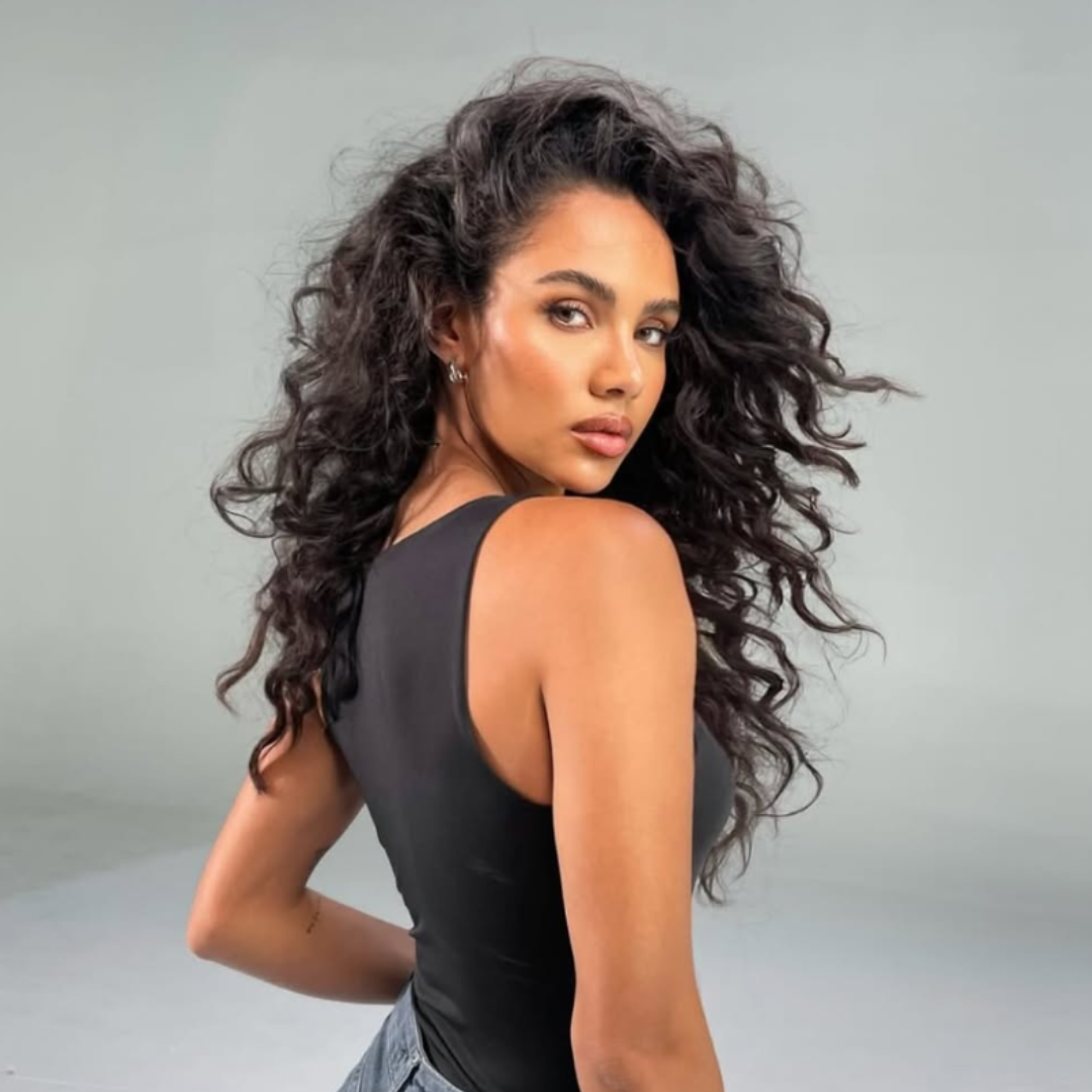 curly hair extension look