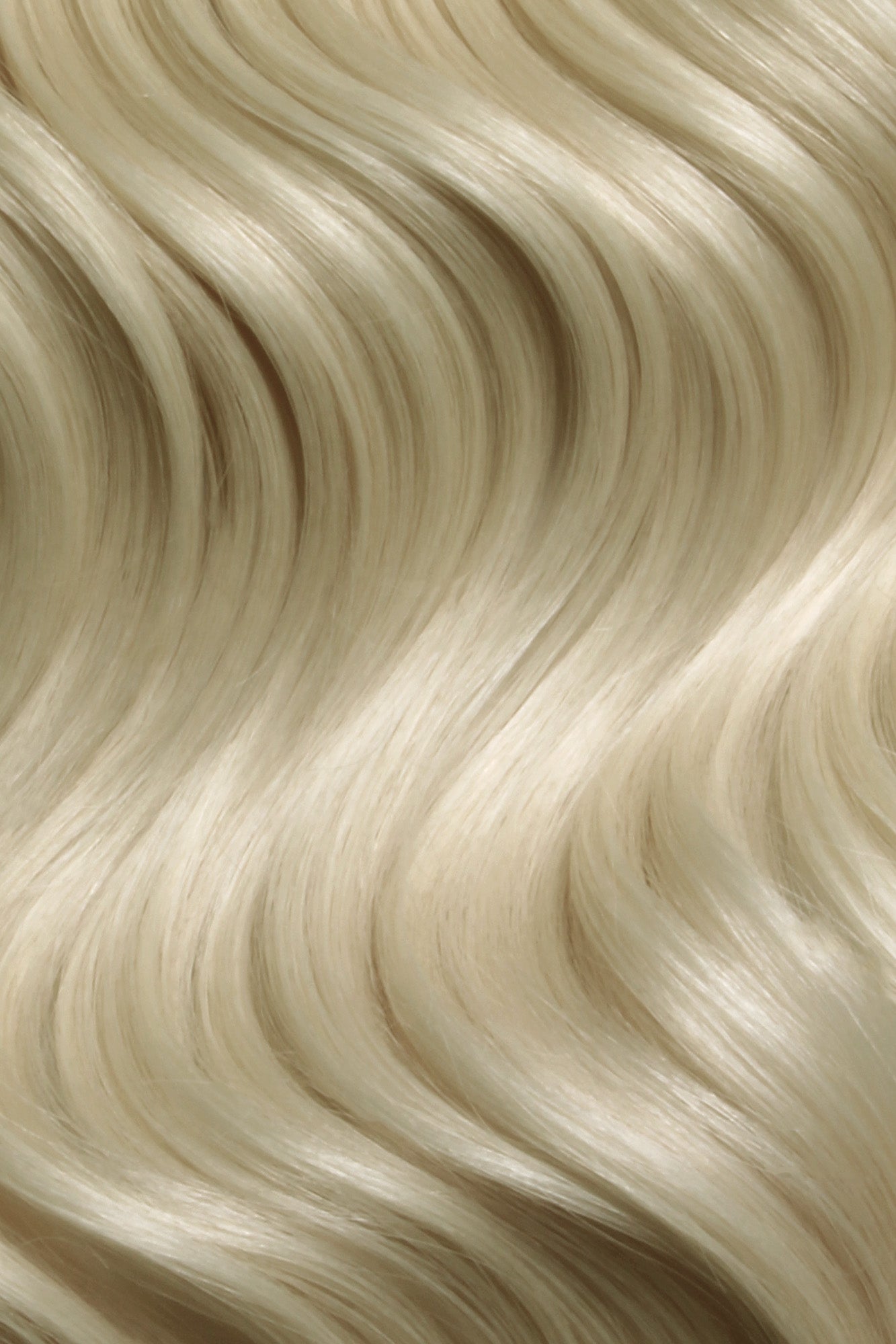 Tiny Tip Bonds 18&quot; -  SWAY Hair Extensions Sandy-Blonde: Lightweight, discreet. Made with Italian Keratin for comfort and long-lasting wear. Reusable and compatible with other SWAY Salon Professional Methods